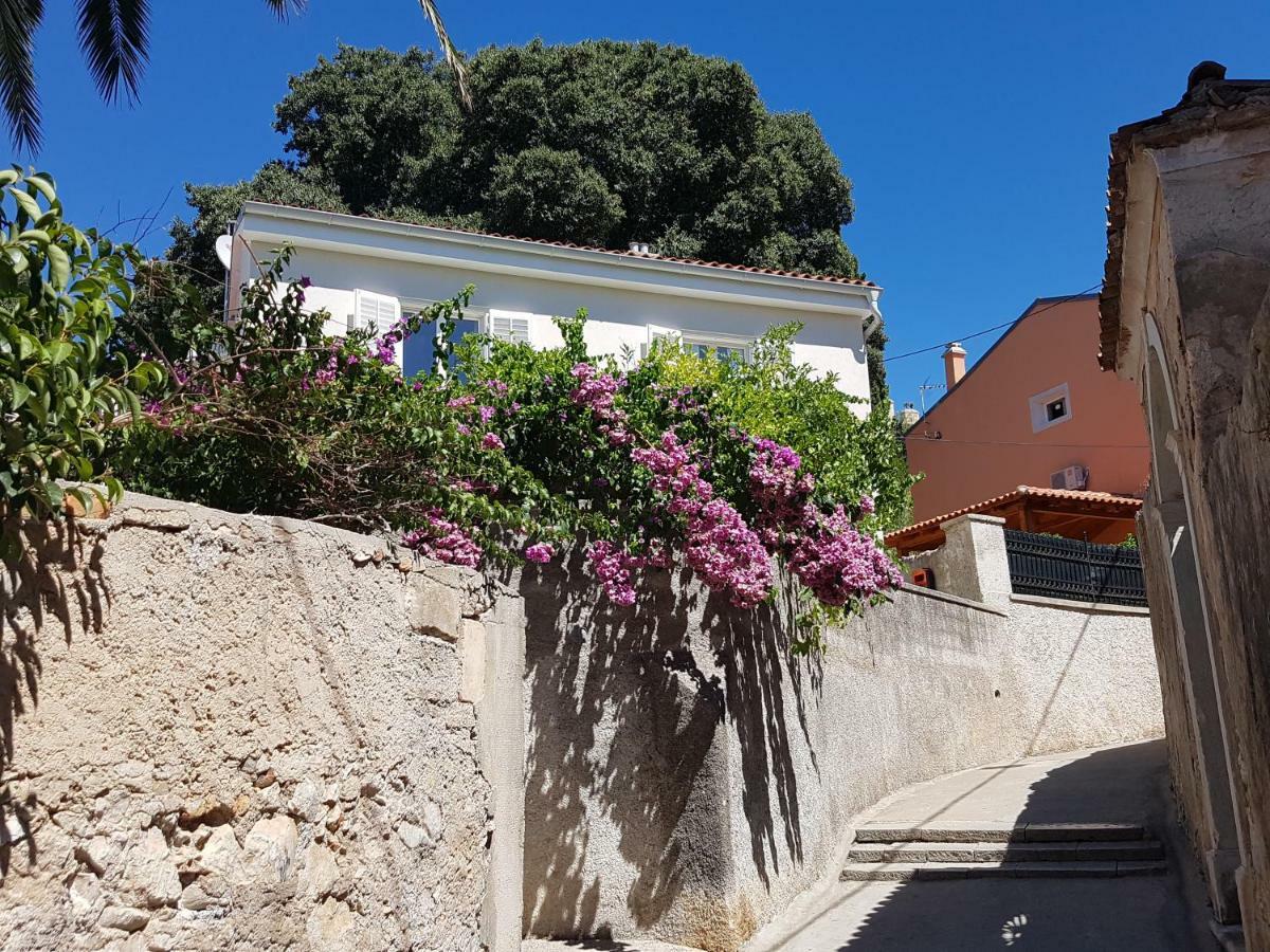 Apartman Pia Mali Lošinj Exterior foto